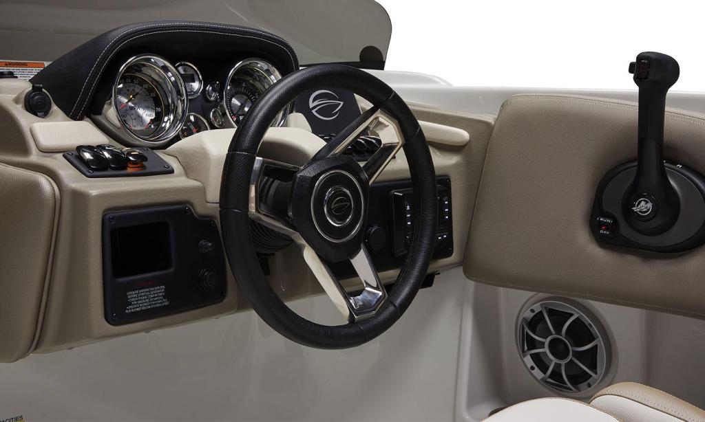 Crownline E210 XS