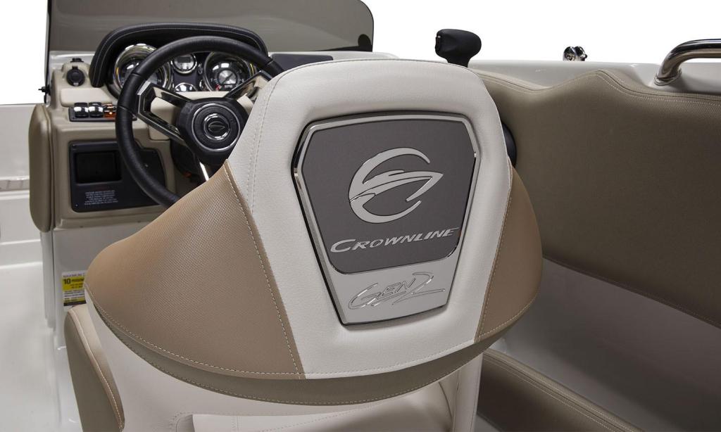 Crownline E210 XS