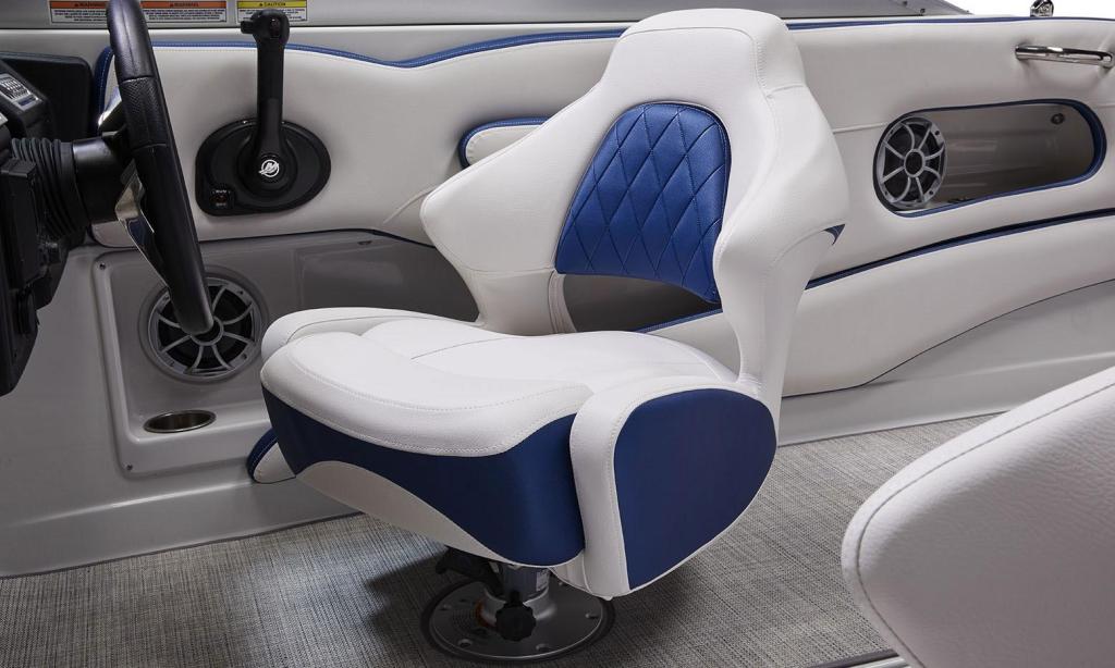 Crownline E220 XS