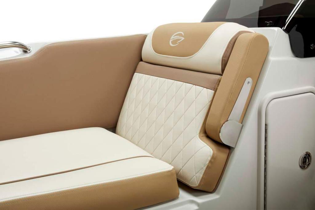 Crownline E230 XS