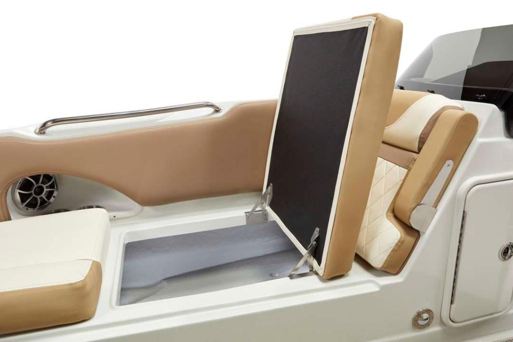 Crownline E230 XS