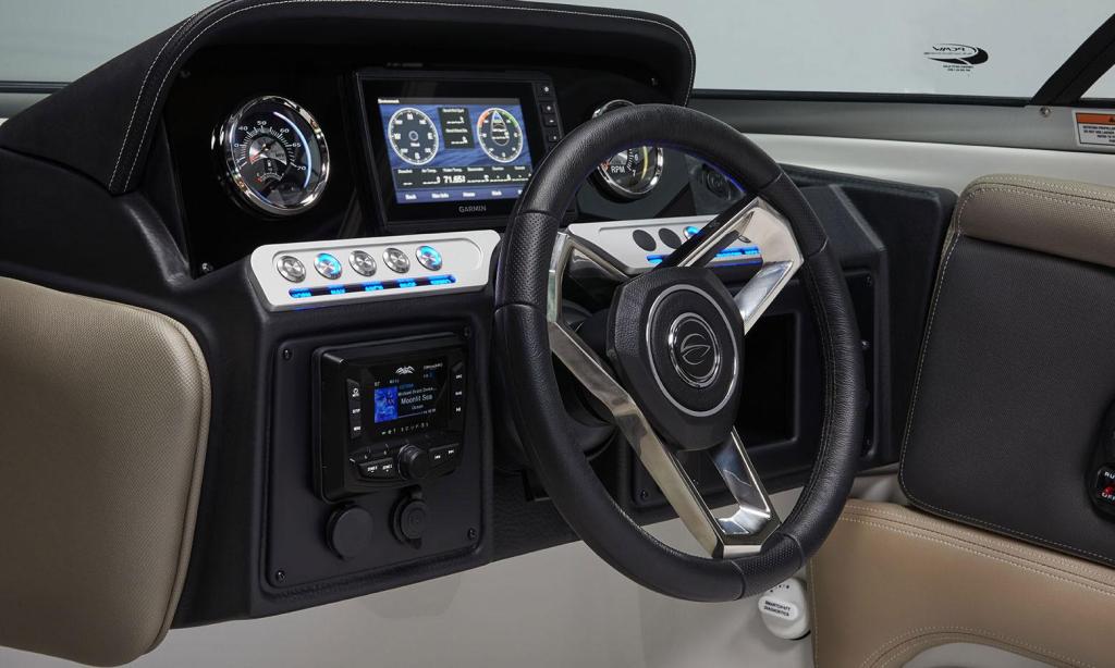 Crownline E260 XS