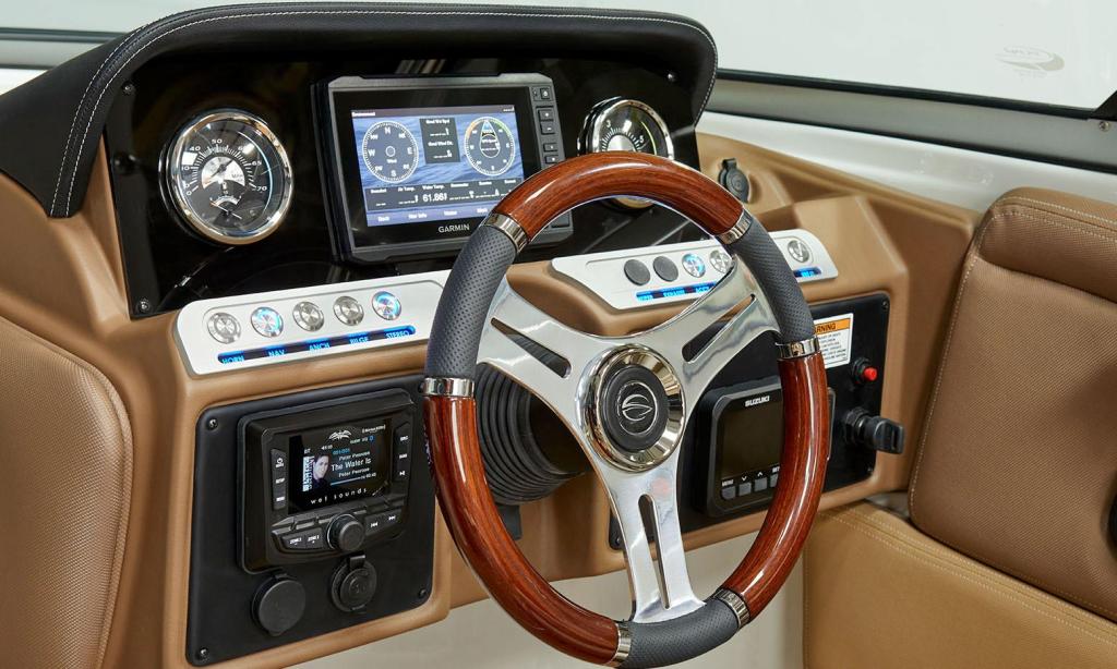 Crownline E280 XS