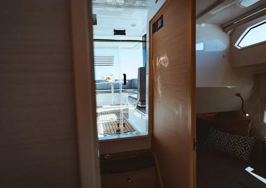 Delphia 10 Lounge Top