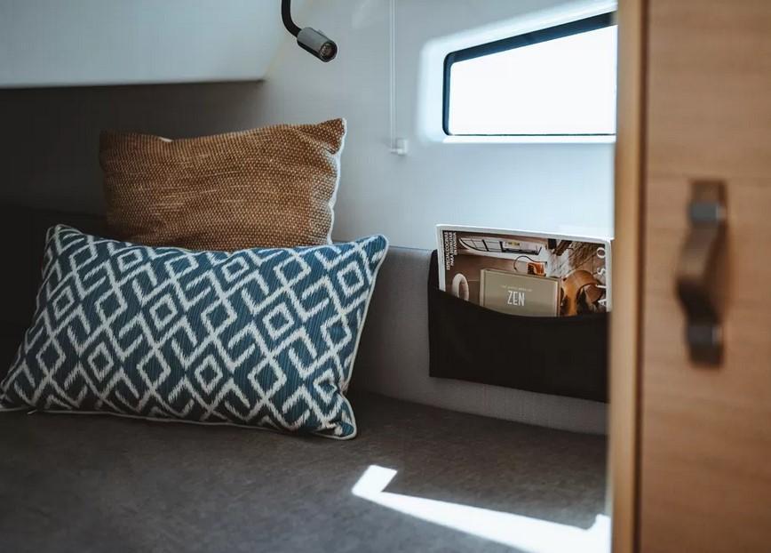 Delphia 10 Lounge Top