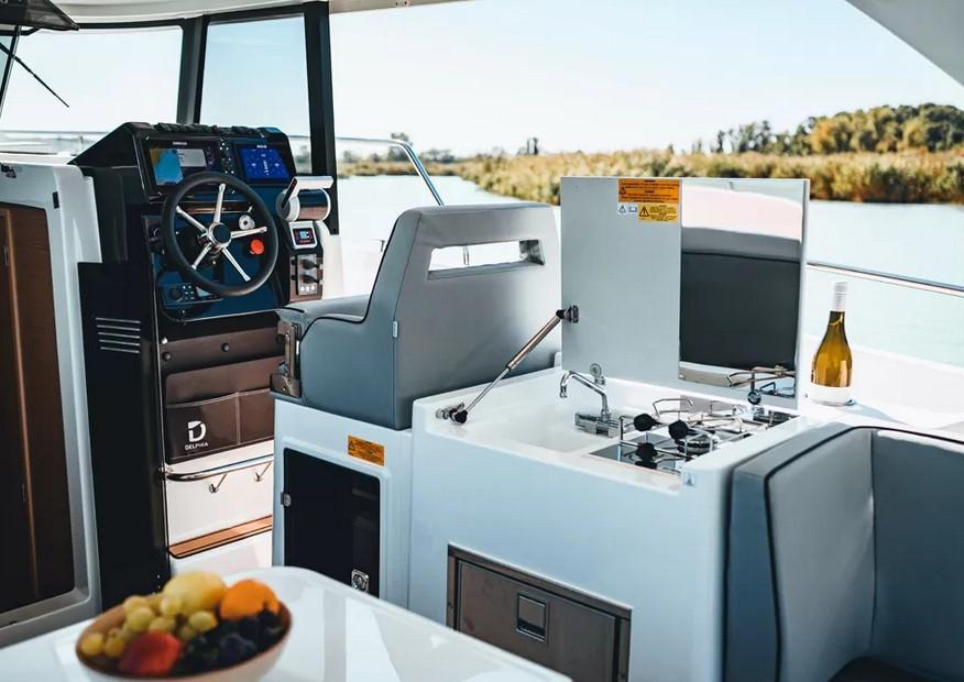 Delphia 10 Lounge Top