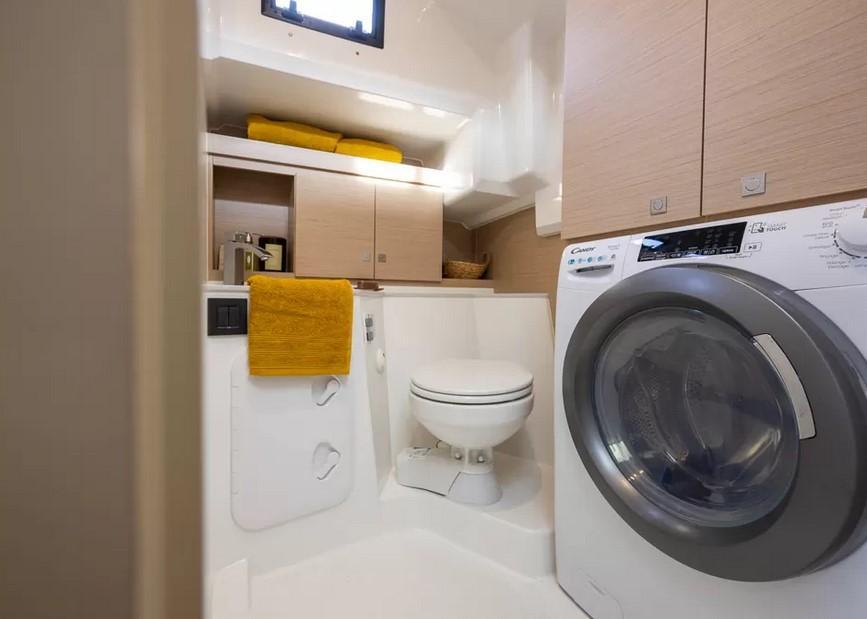 Delphia 12 Flylounge