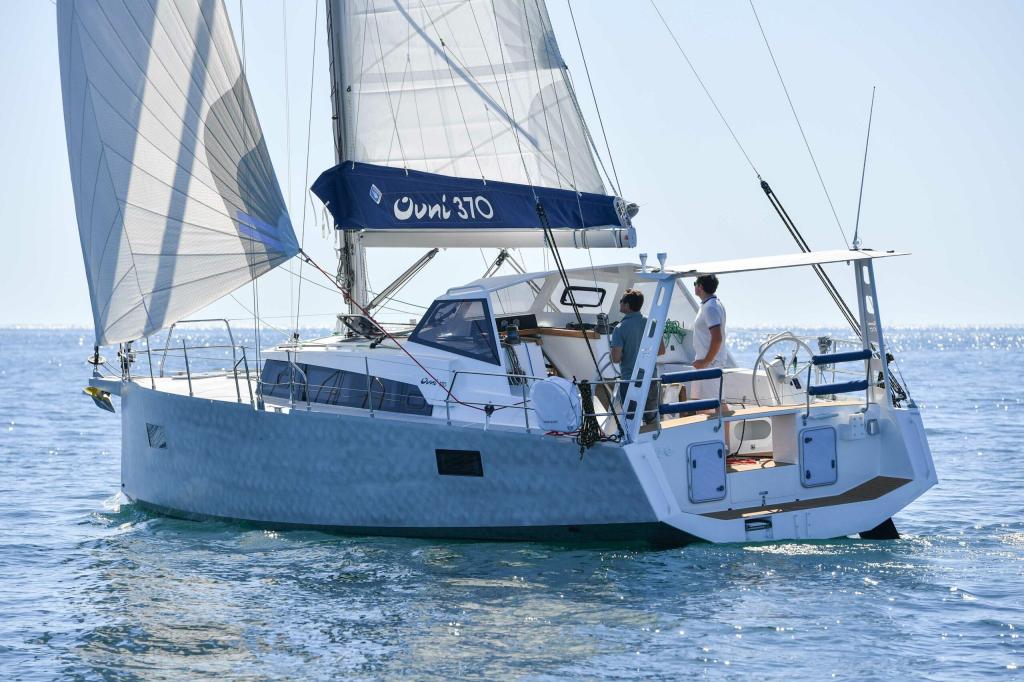 Alubat OVNI 370