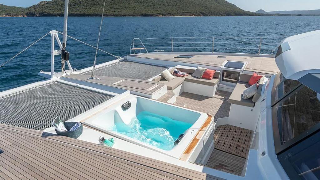 Fountaine Pajot Alegria 67