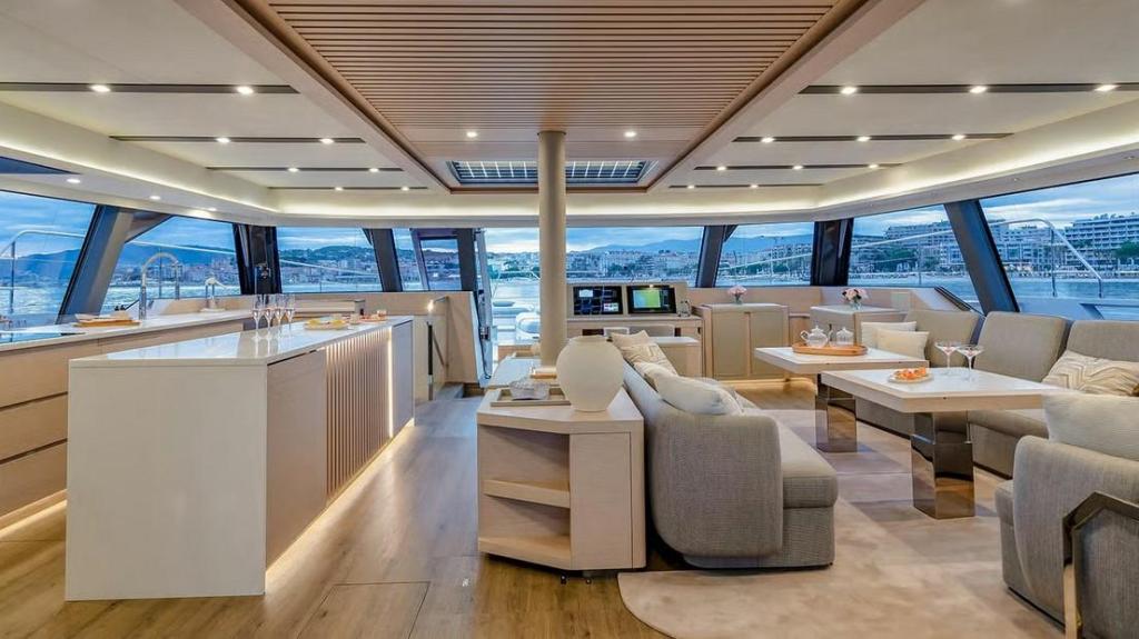 Fountaine Pajot Thira 80