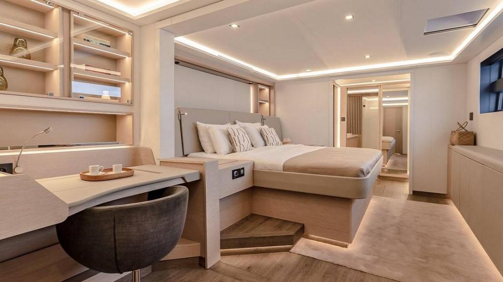 Fountaine Pajot Thira 80