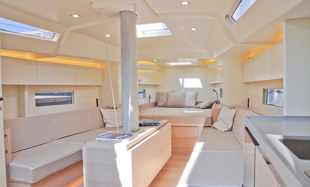 Advanced Yachts A44