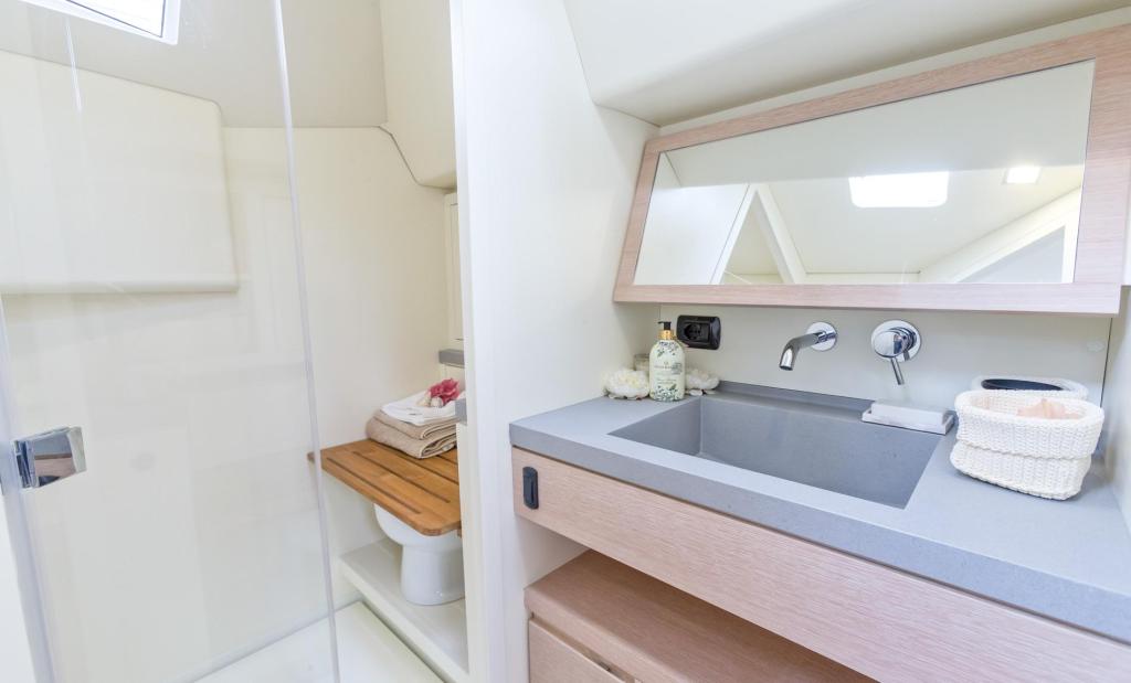 Advanced Yachts A44
