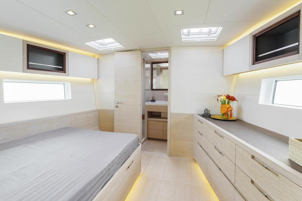 Advanced Yachts A66 Salt