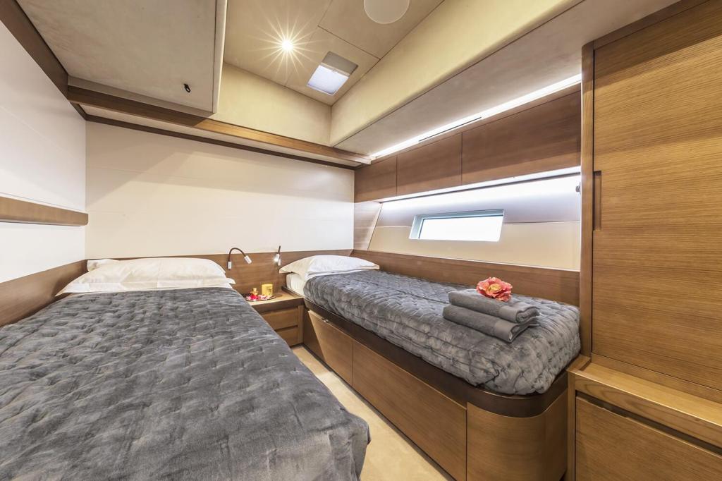 Advanced Yachts A80 Jikan