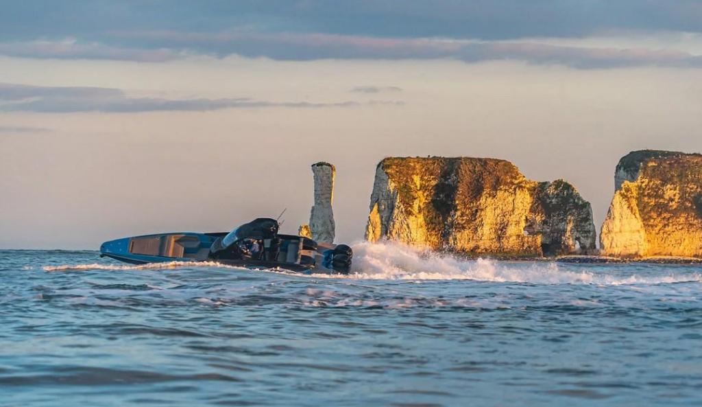 Sunseeker Hawk 38