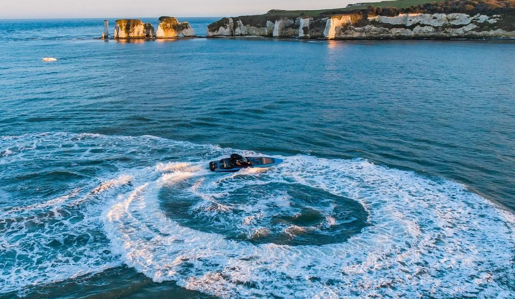 Sunseeker Hawk 38