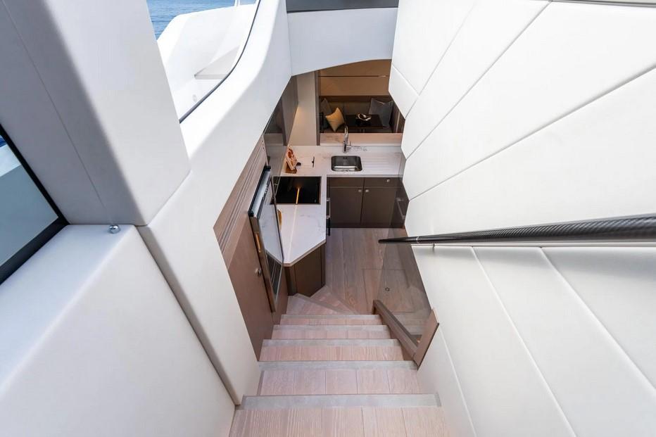 Sunseeker Predator 75