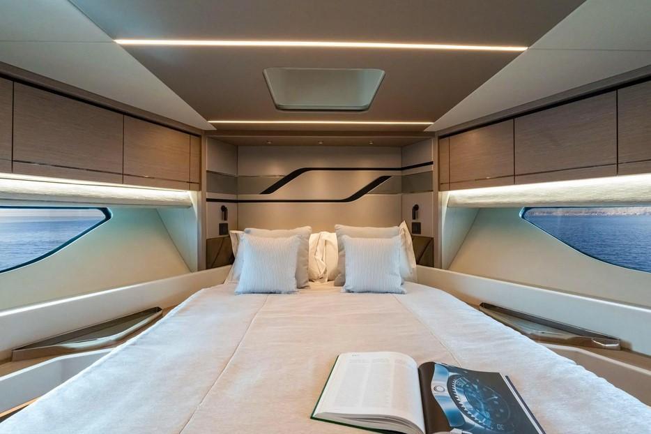 Sunseeker Predator 75