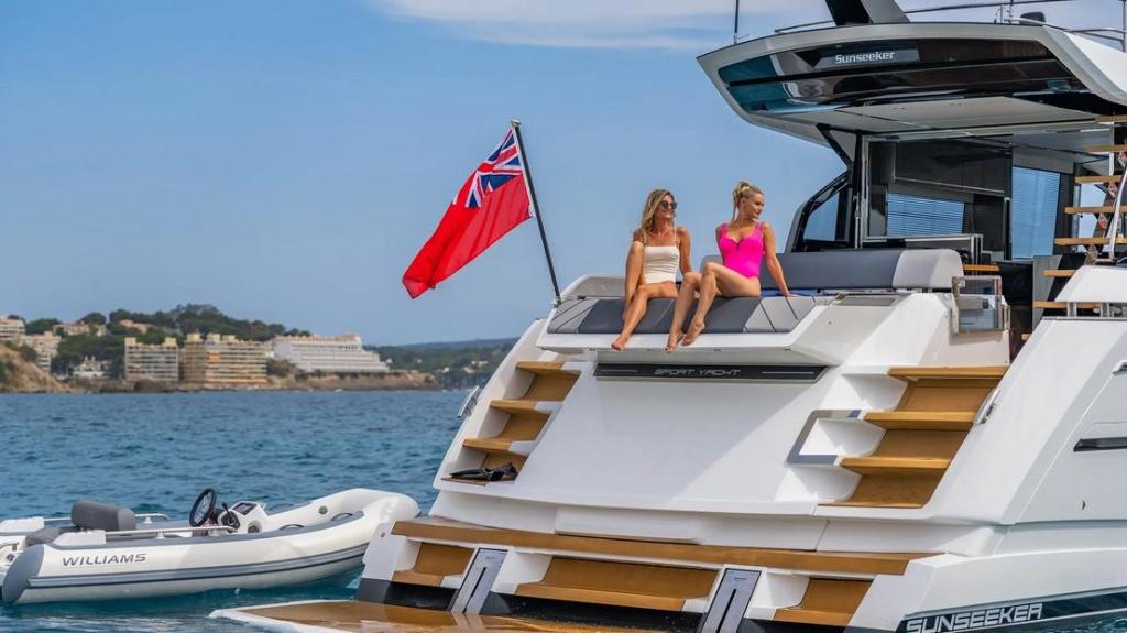 Sunseeker 65 Sport Yacht
