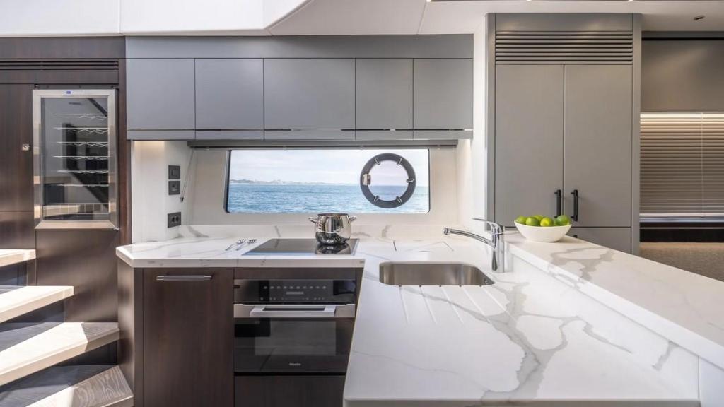 Sunseeker 74 Sport Yacht XPS