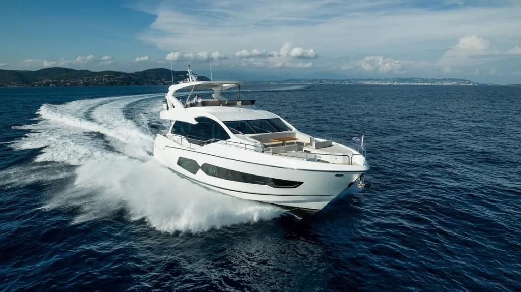 Sunseeker 76 Yacht