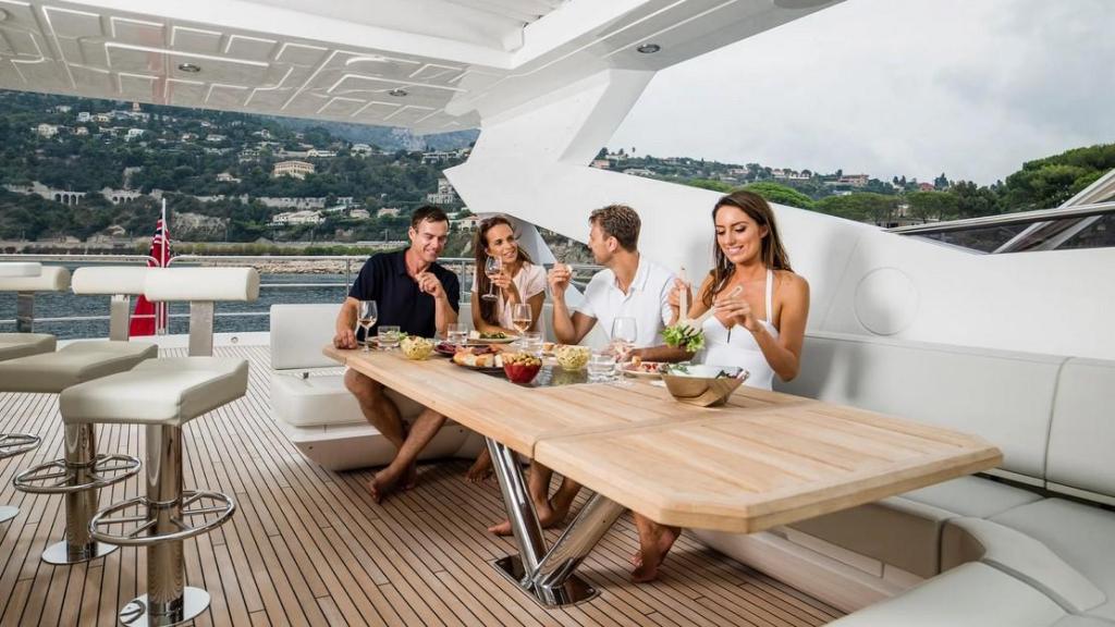 Sunseeker 95 Yacht