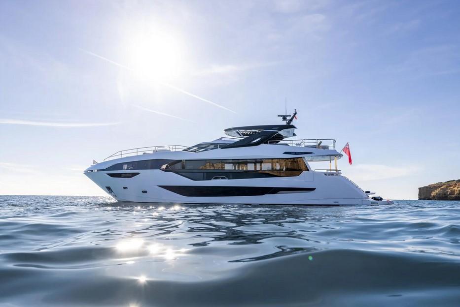Sunseeker 100 Yacht