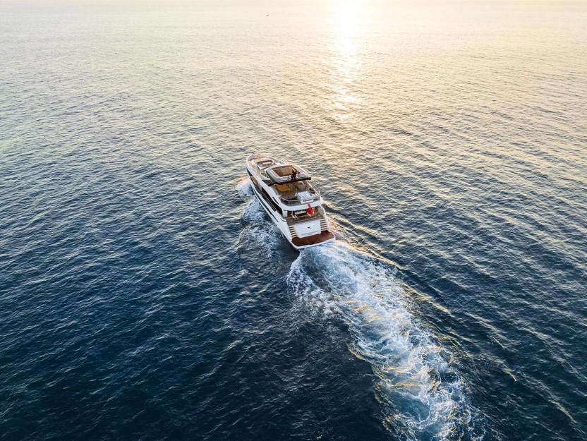 Sunseeker 100 Yacht