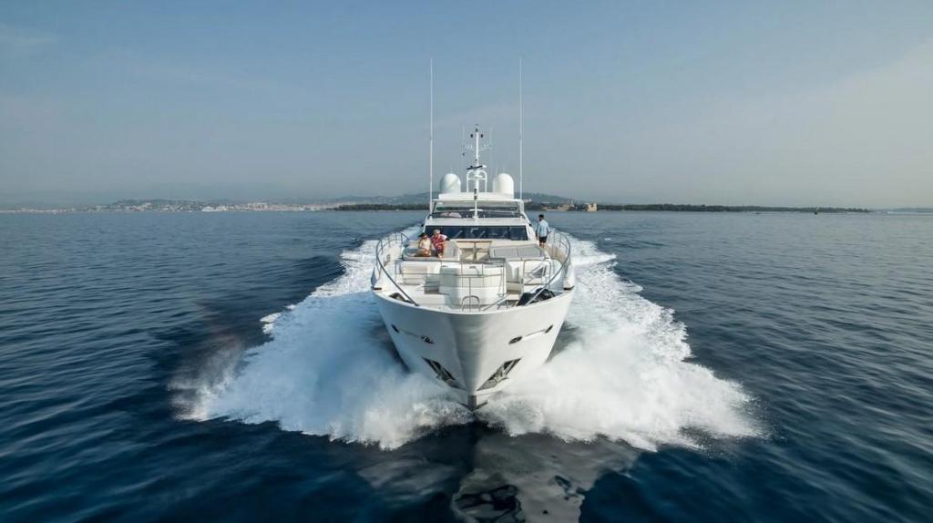 Sunseeker 116 Yacht