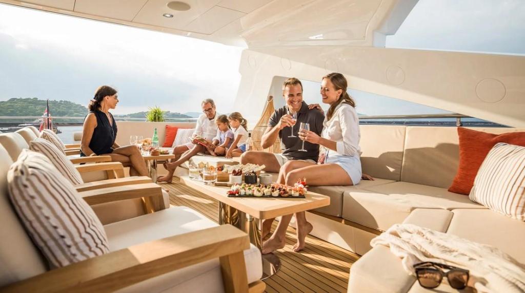 Sunseeker 131 Yacht