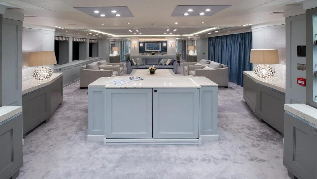 Sunseeker 131 Yacht