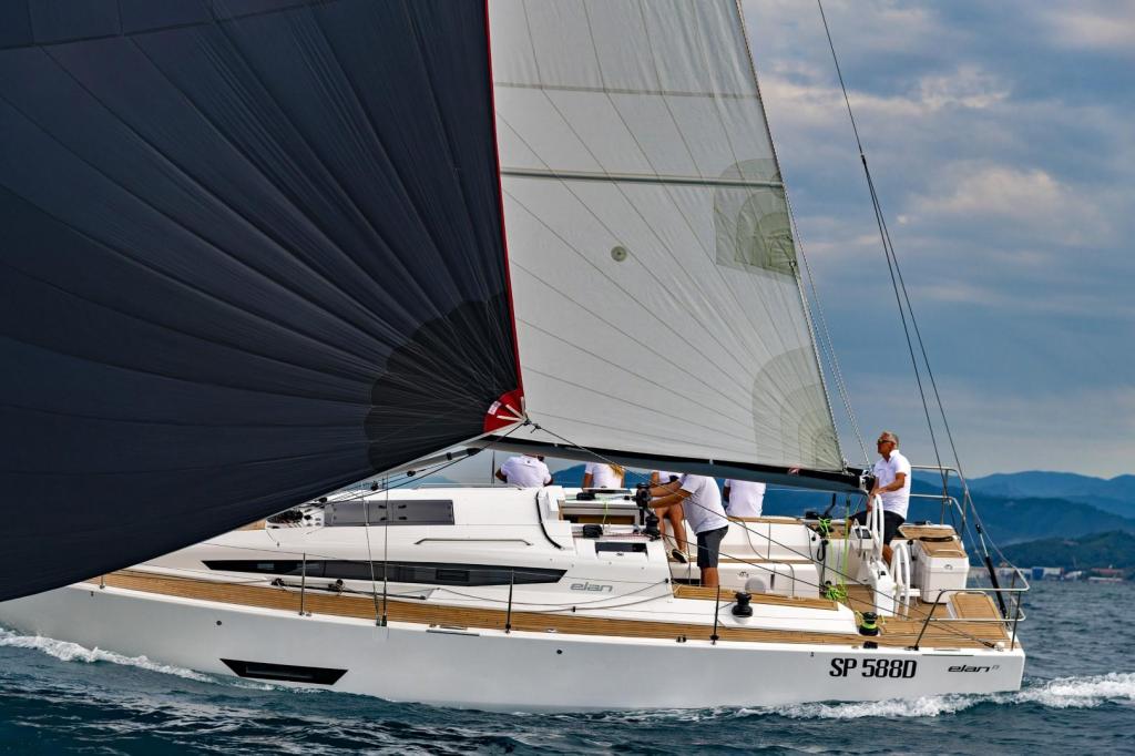 Elan E5