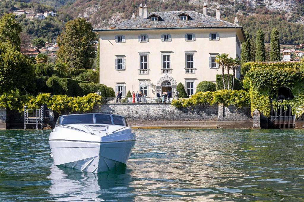 A. Mostes Venere 255