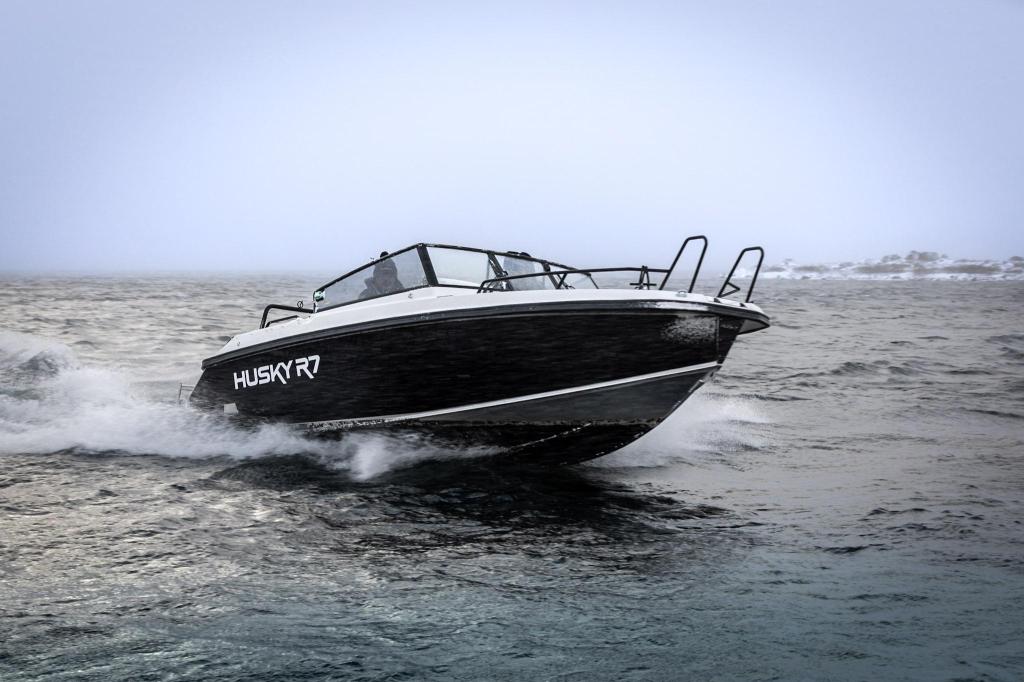 Finnmaster Open Boat Husky R7