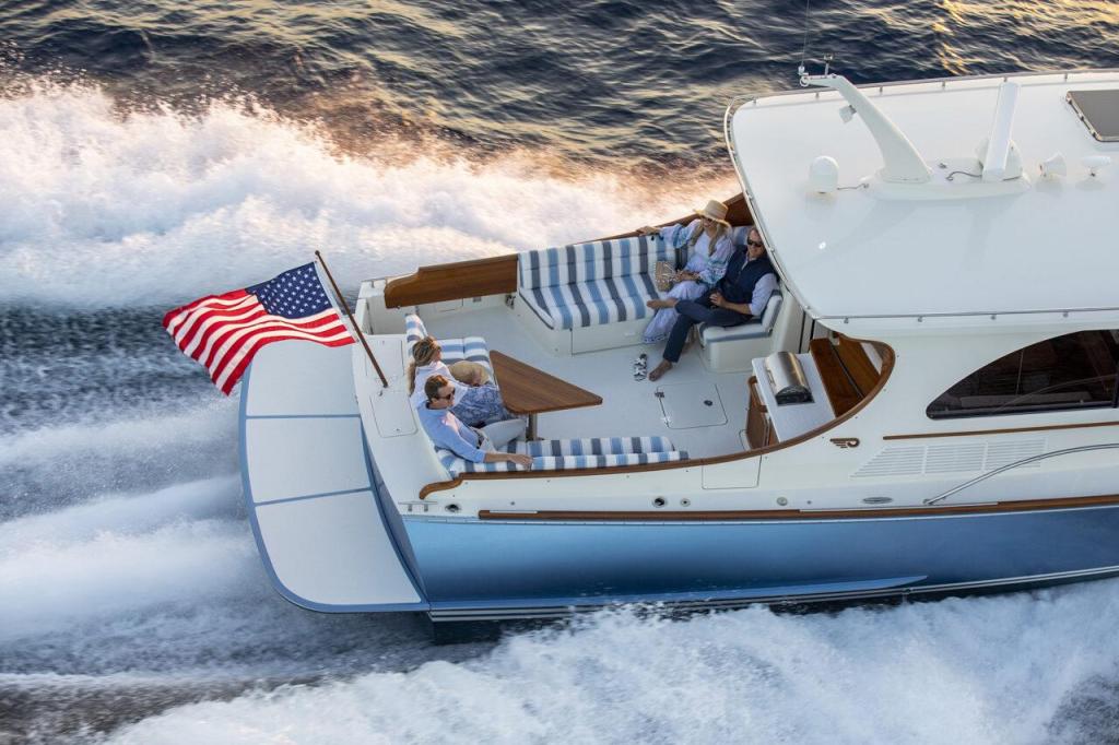 Hinckley Talaria 43 MK II