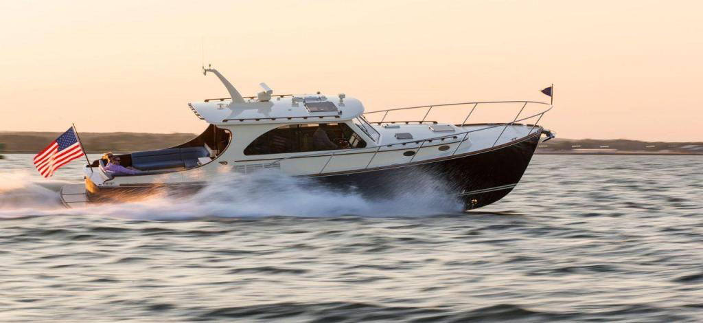 Hinckley Talaria 43 MK II