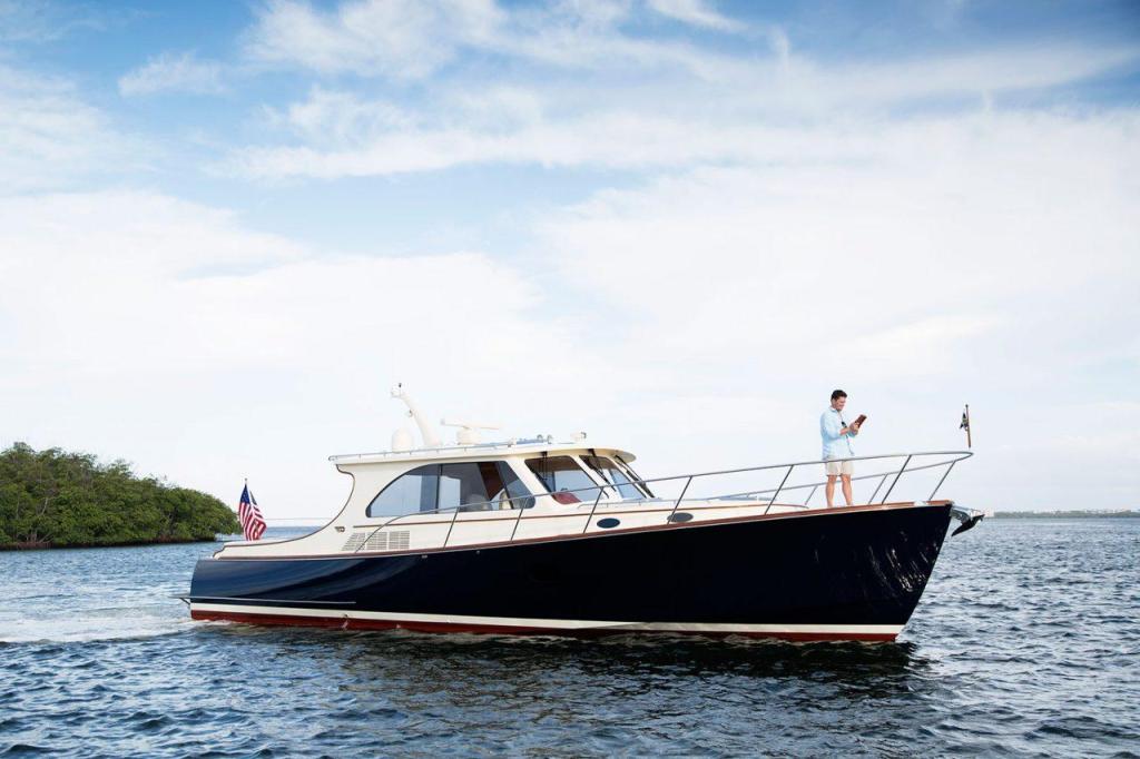 Hinckley Talaria 43 MK II