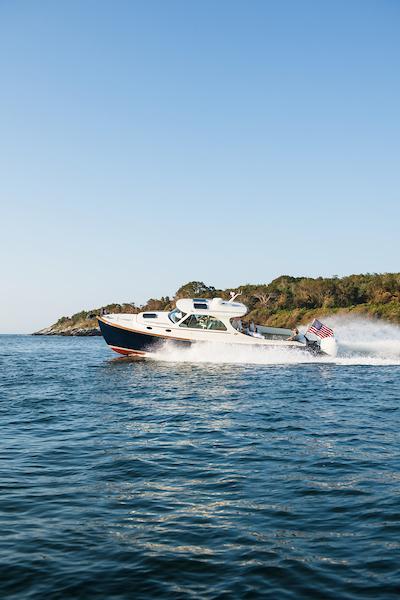 Hinckley 35
