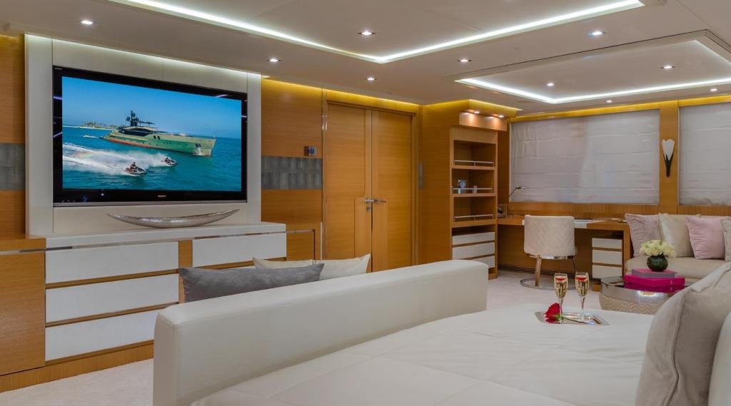 Palmer Johnson Sportyacht 170