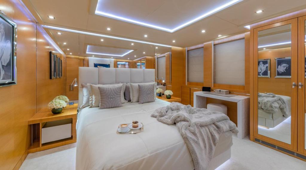 Palmer Johnson Sportyacht 170