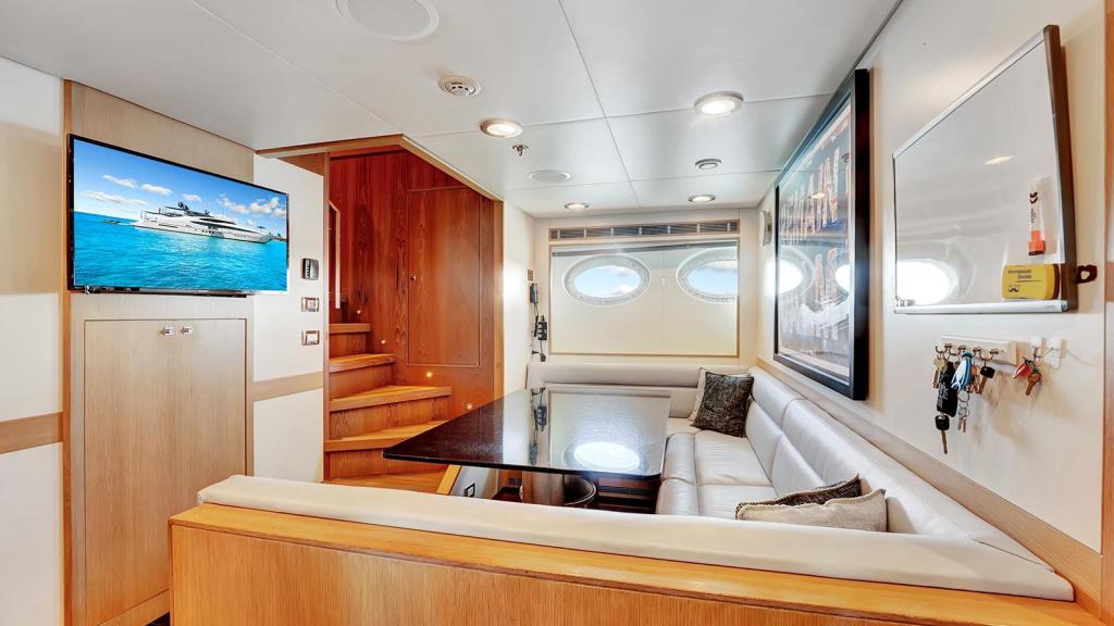 Palmer Johnson Sportyacht 150