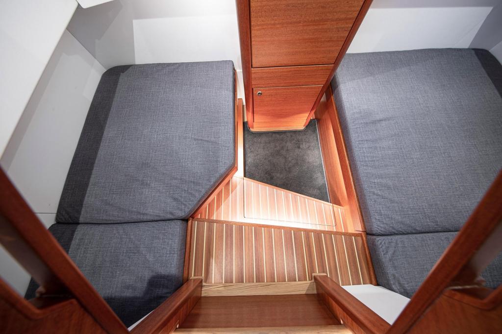 Paragon 31 Flybridge