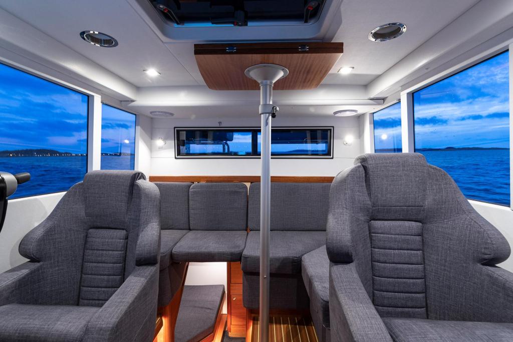 Paragon 31 Flybridge