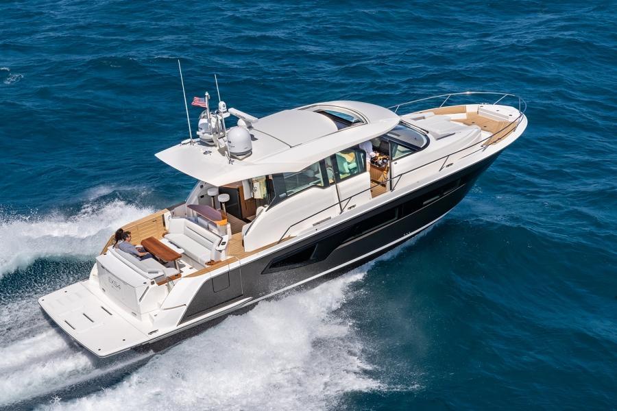 Tiara EX 54