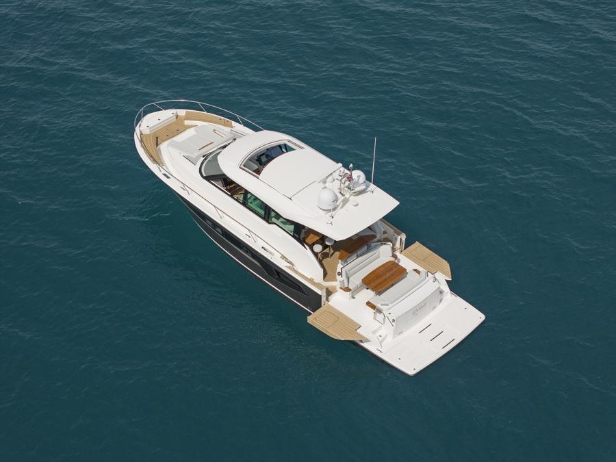 Tiara EX 54