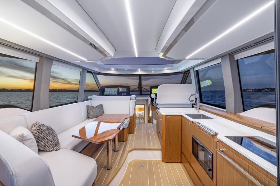 Tiara EX 54