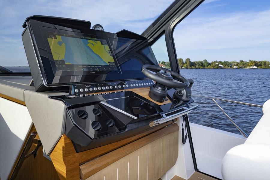 Tiara EX 54