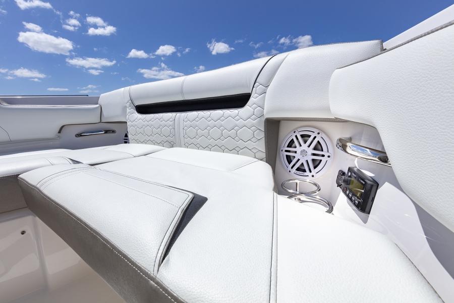 Tiara 34 LS