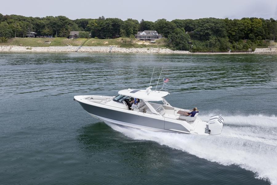 Tiara 43 LS